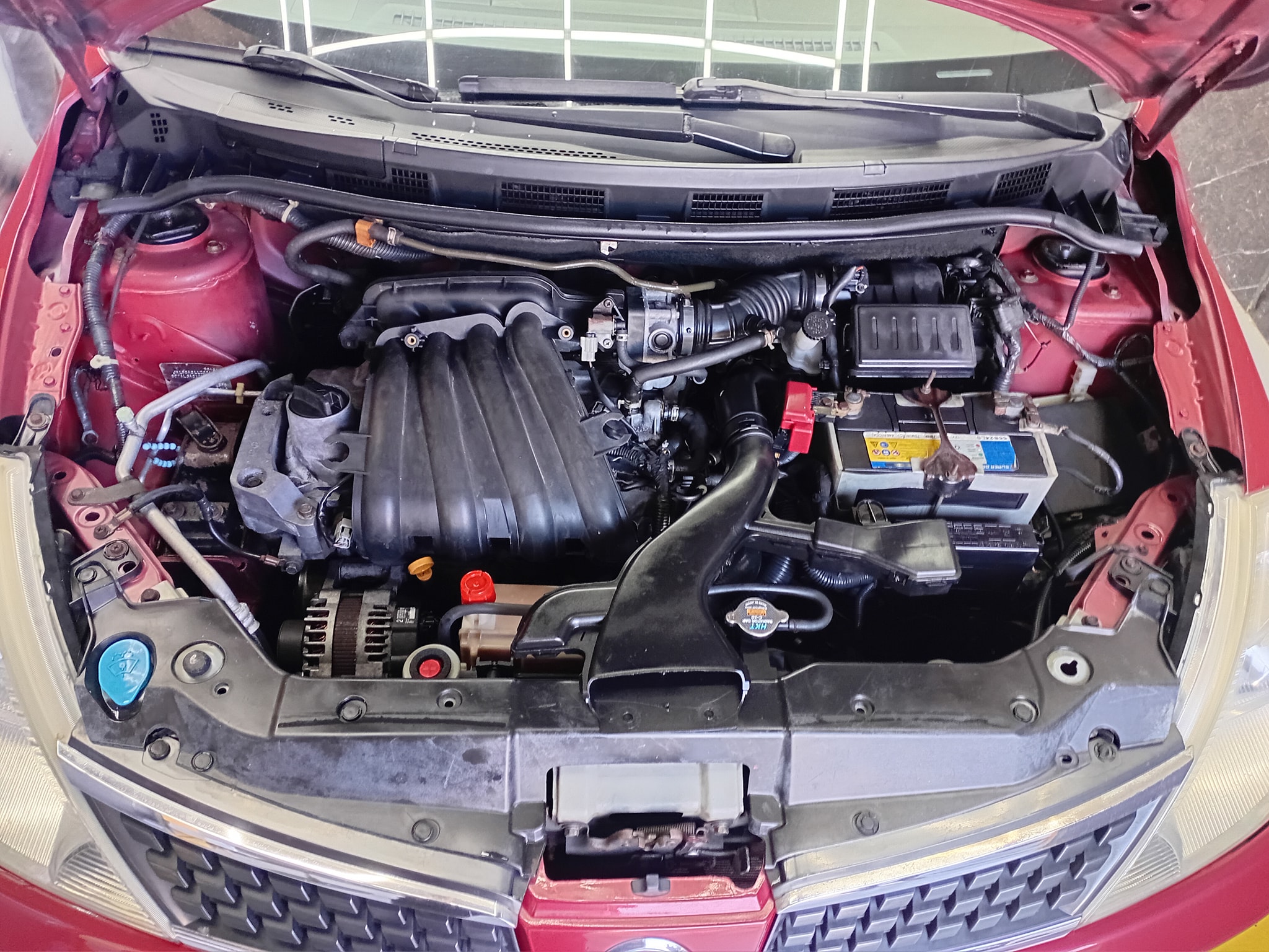 Car image 2