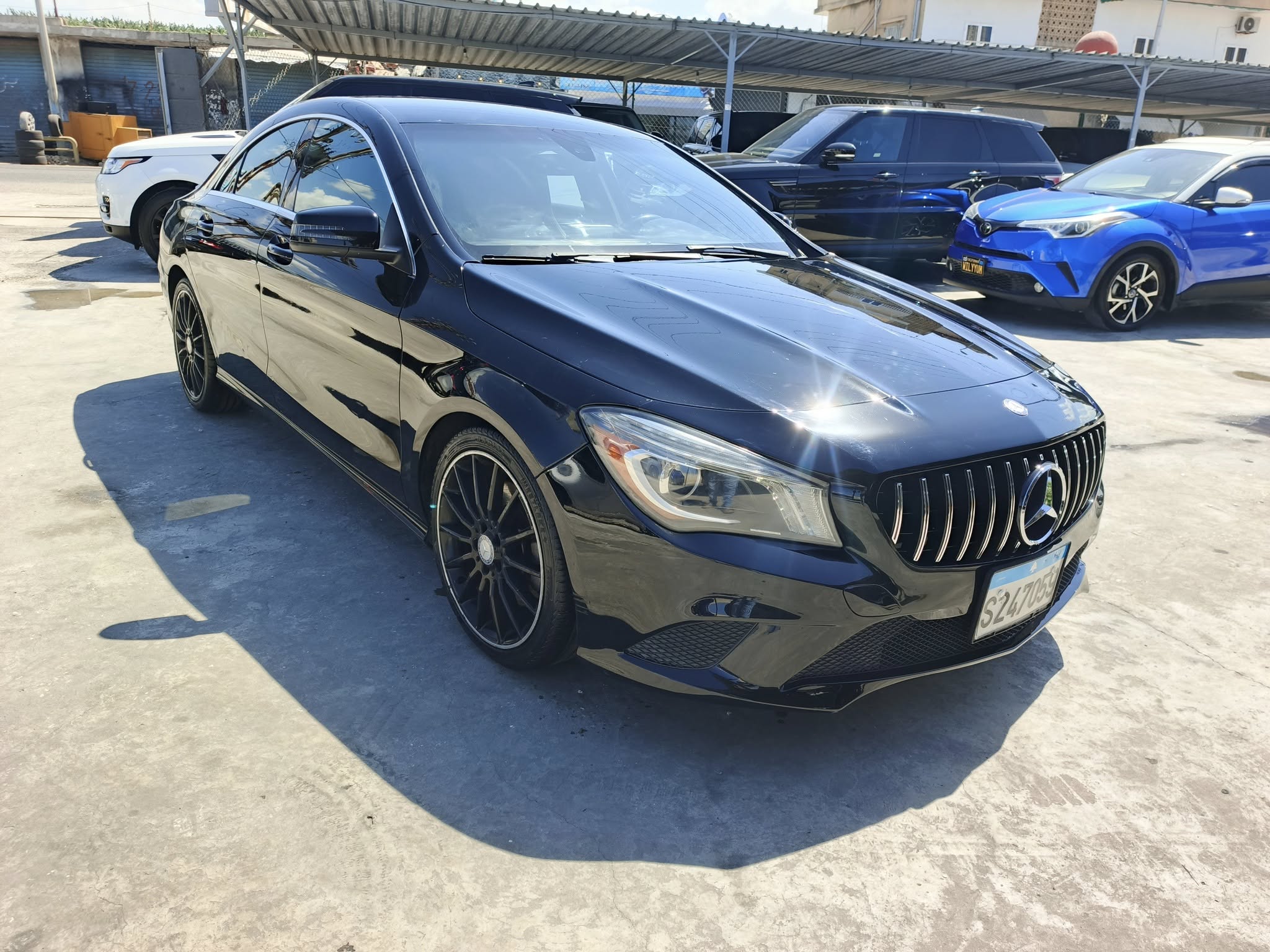 Car image 4